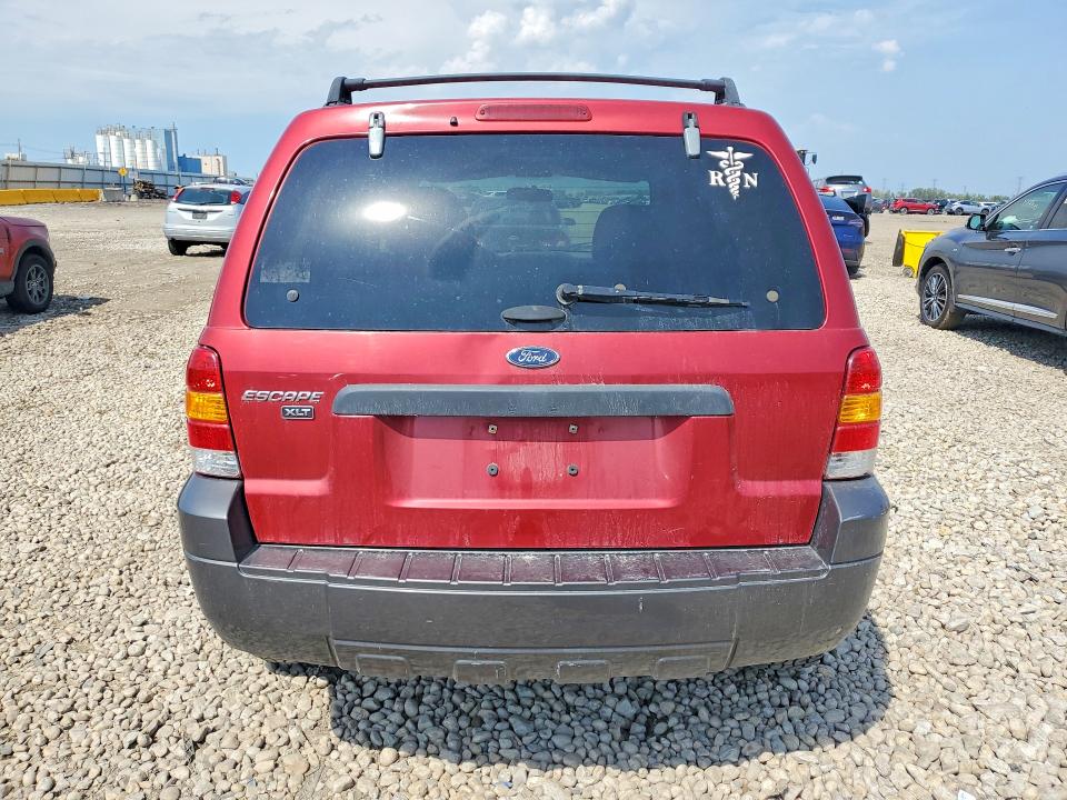 Photo 6 from auction – 2005 FORD ESCAPE with VIN 1FMYU03155KA25639
