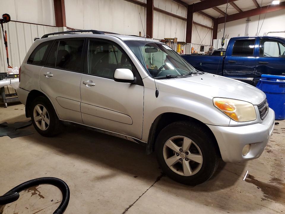 Photo 4 from auction – 2004 TOYOTA RAV4 with VIN JTEHD20V040027411