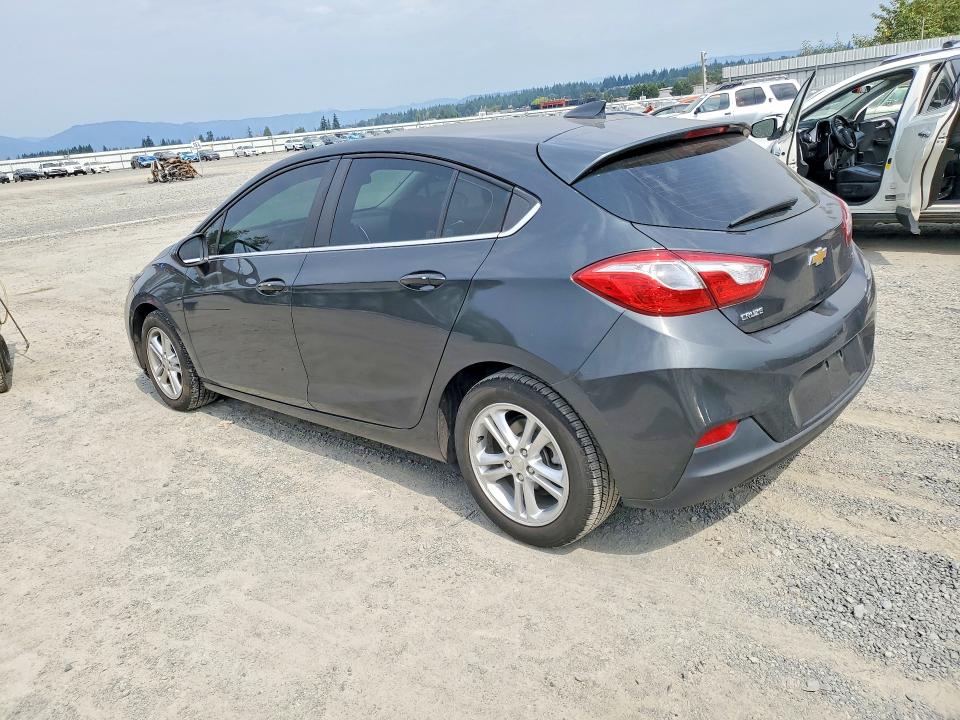 Photo 2 from auction – 2017 CHEVROLET CRUZE with VIN 3G1BE6SM6HS606154