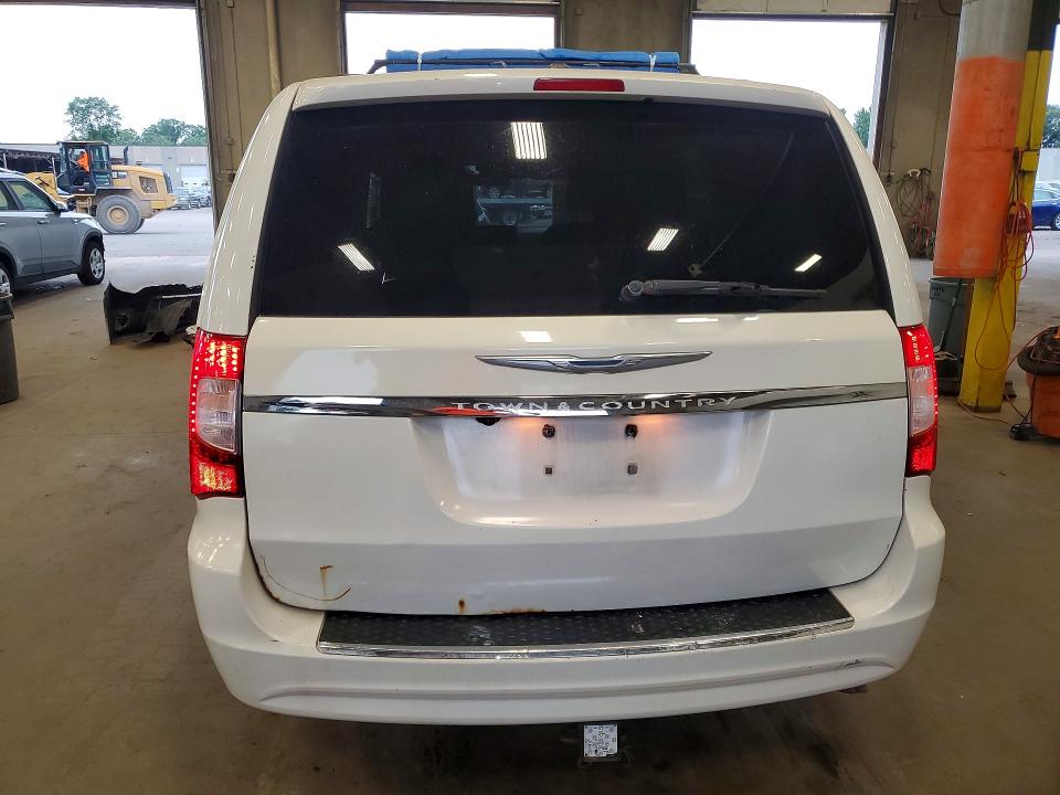 Photo 6 from auction – 2011 CHRYSLER TOWN & COUNTRY with VIN 2A4RR5DG3BR677466