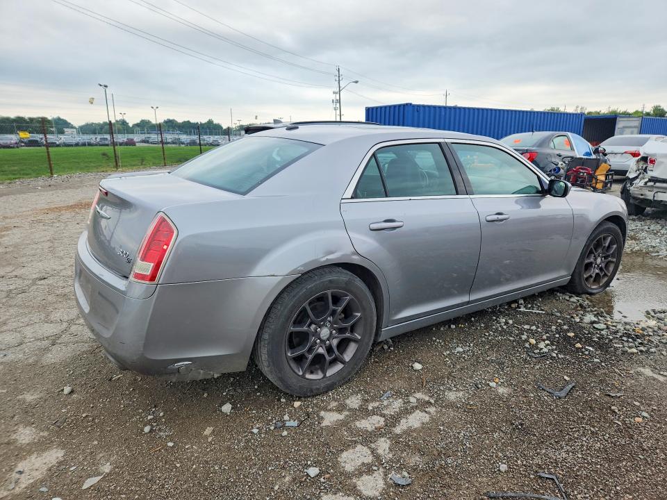 Photo 3 from auction – 2014 CHRYSLER 300 with VIN 2C3CCAGG0EH120529