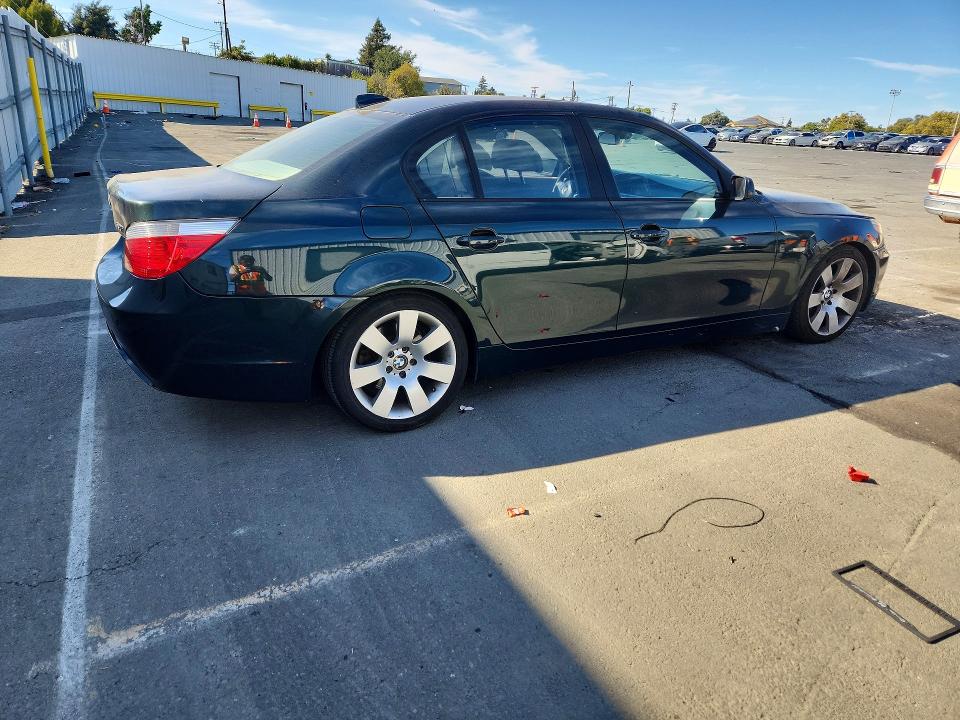 Photo 3 from auction – 2007 BMW 530 with VIN WBANE735X7CM45861