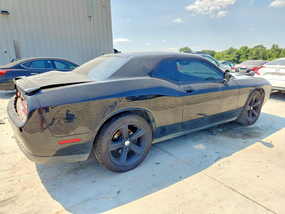 Photo 3 from auction – 2016 DODGE CHALLENGER with VIN 2C3CDZAG0GH297105
