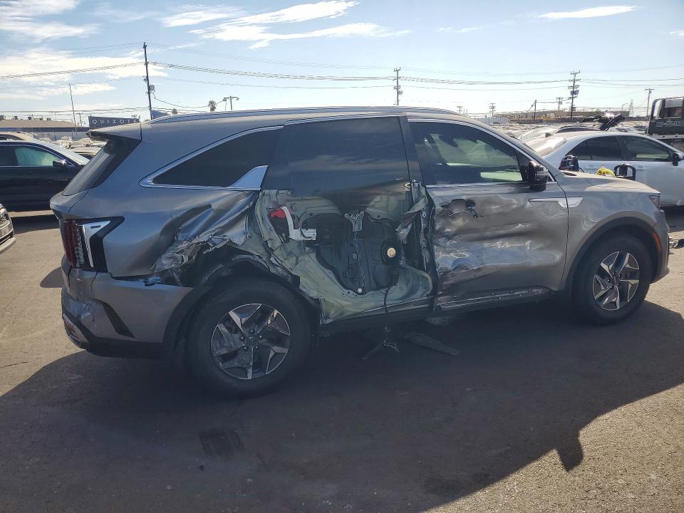 Photo 3 from auction – 2023 KIA SORENTO with VIN KNDRH4LG7P5223066