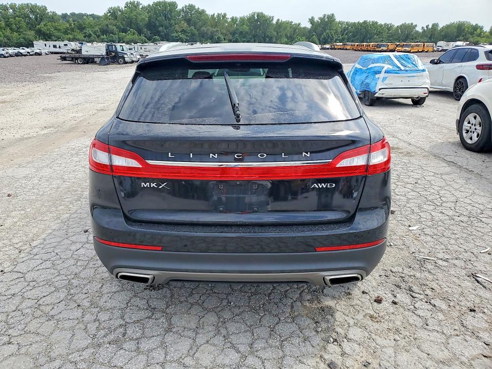 Photo 6 from auction – 2017 LINCOLN MKX with VIN 2LMPJ8KR2HBL31078