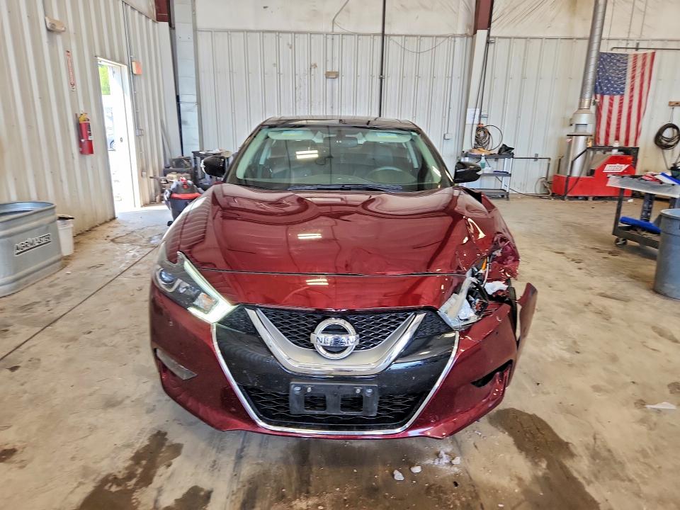 Photo 5 from auction – 2017 NISSAN MAXIMA with VIN 1N4AA6AP3HC392018