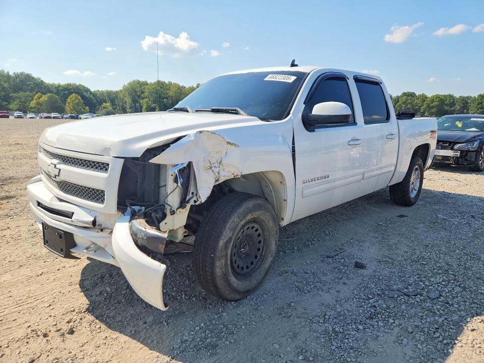 CHEVROLET SILVERADO 2011 with VIN 3GCPKSE30BG188413 - Photo from auction