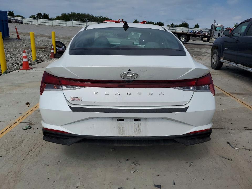 Снимка 6 от търг – 2021 HYUNDAI ELANTRA с VIN 5NPLM4AG9MH012225