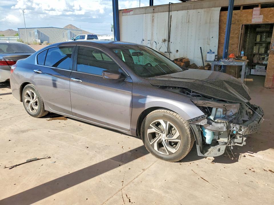 Photo 4 from auction – 2016 HONDA ACCORD with VIN 1HGCR2F32GA073893