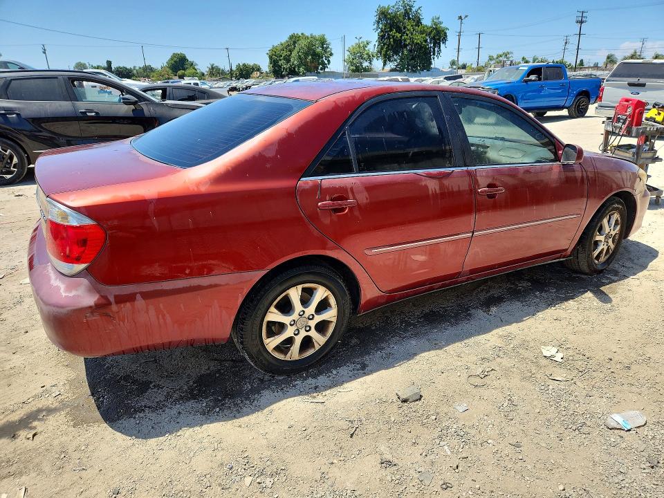 Photo 3 from auction – 2005 TOYOTA CAMRY with VIN 4T1BE30K45U004528