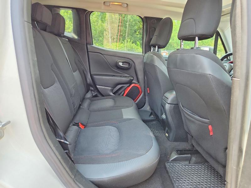Photo 11 from auction – 2018 JEEP RENEGADE with VIN ZACCJBCB7JPH88872