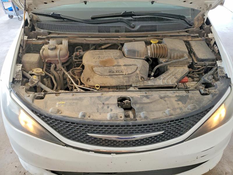 Photo 12 from auction – 2020 CHRYSLER VOYAGER with VIN 2C4RC1DG7LR144604