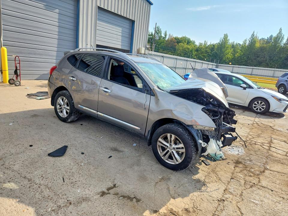 Photo 4 from auction – 2015 NISSAN ROGUE SELECT with VIN JN8AS5MT0FW671906