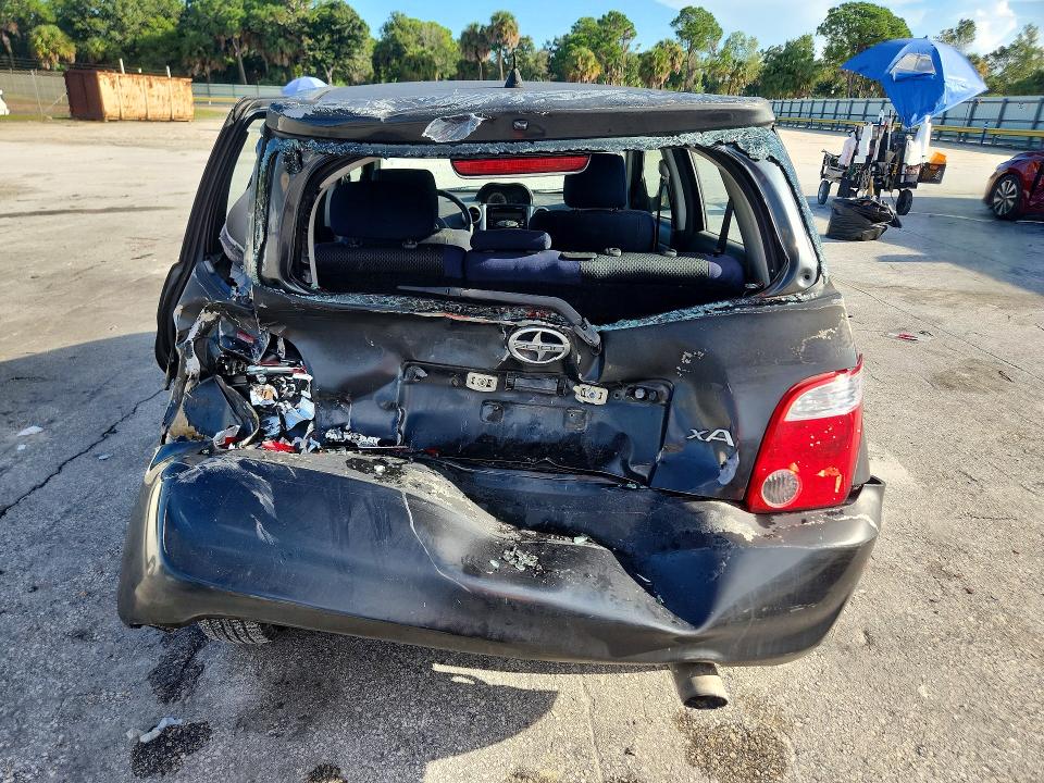 Photo 6 from auction – 2006 SCION XA with VIN JTKKT624560168432