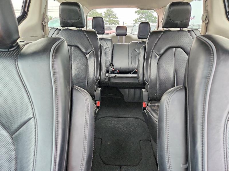 Снимка 10 от търг – 2017 CHRYSLER PACIFICA с VIN 2C4RC1GG9HR744172