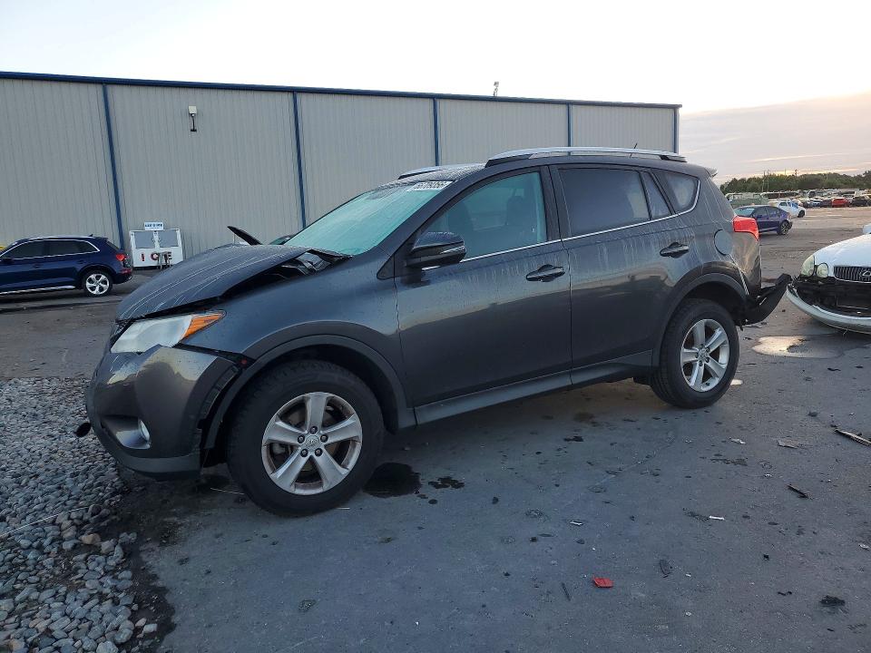 TOYOTA RAV4 2013 with VIN 2T3RFREV7DW089906 - Photo from auction