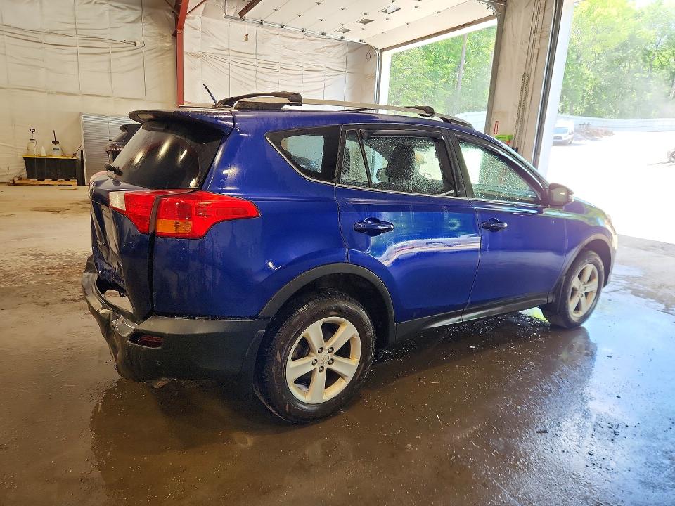 Photo 3 from auction – 2014 TOYOTA RAV4 with VIN 2T3RFREV5EW210479