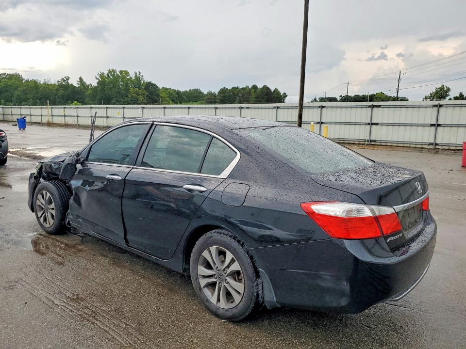 Photo 2 from auction – 2015 HONDA ACCORD with VIN 1HGCR2F33FA093312
