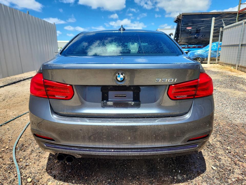 Photo 6 from auction – 2017 BMW 330 with VIN WBA8B9G35HNU53480