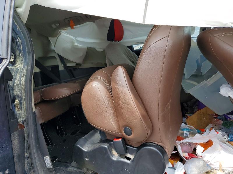 Foto 11 de la subasta – 2018 TOYOTA SIENNA con VIN 5TDDZ3DC8JS194076
