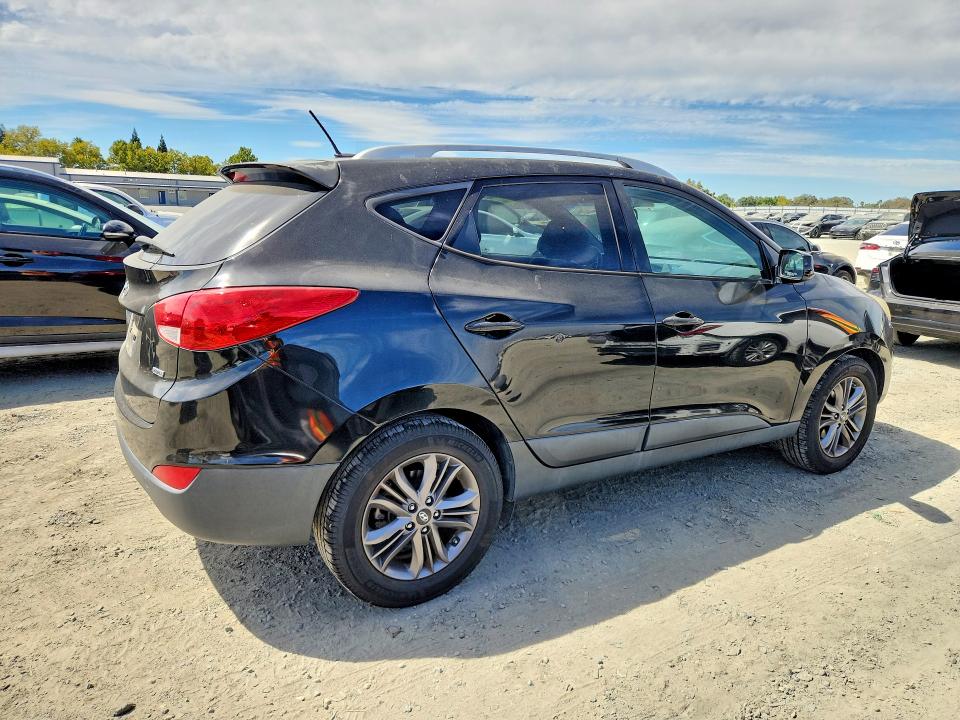 Photo 3 from auction – 2015 HYUNDAI TUCSON with VIN KM8JUCAG7FU102785
