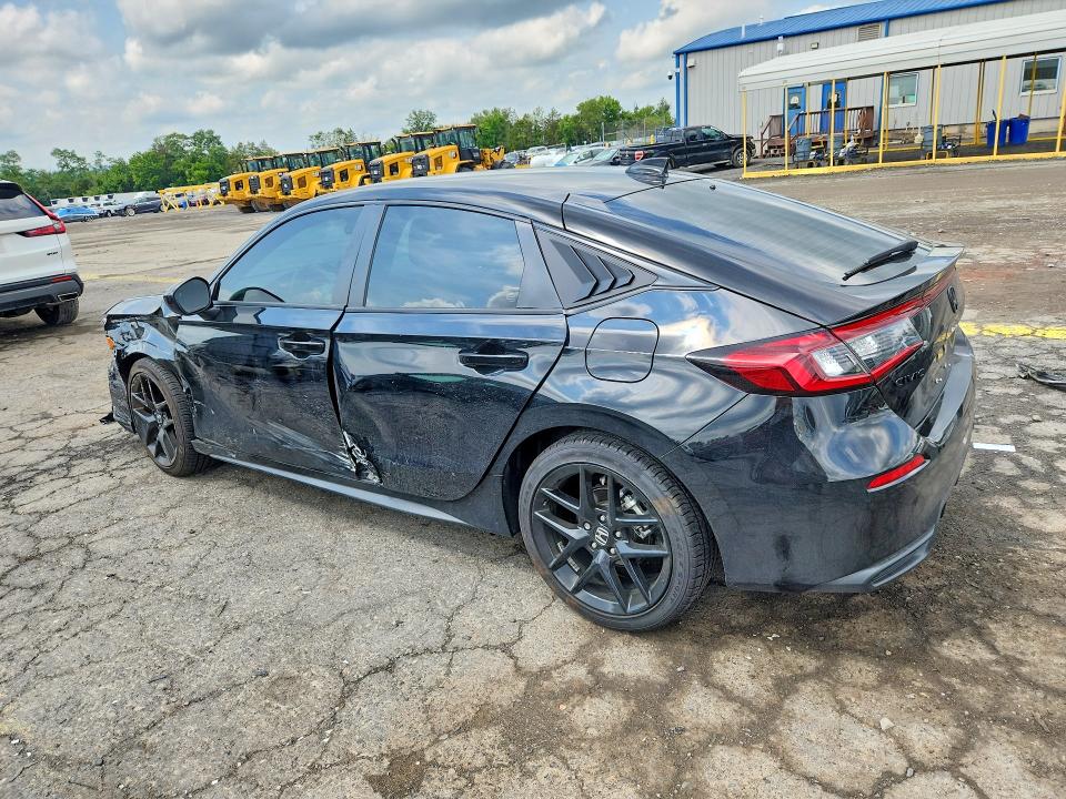 Photo 2 from auction – 2026 HONDA CIVIC with VIN 19XFL2H8XTE018721