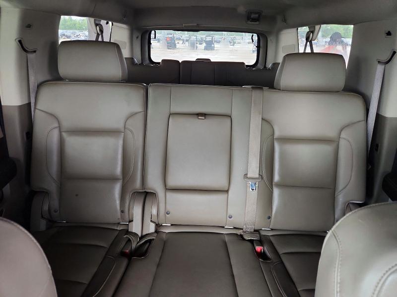 Photo 10 from auction – 2016 CHEVROLET SUBURBAN with VIN 1GNSKHKC5GR365277