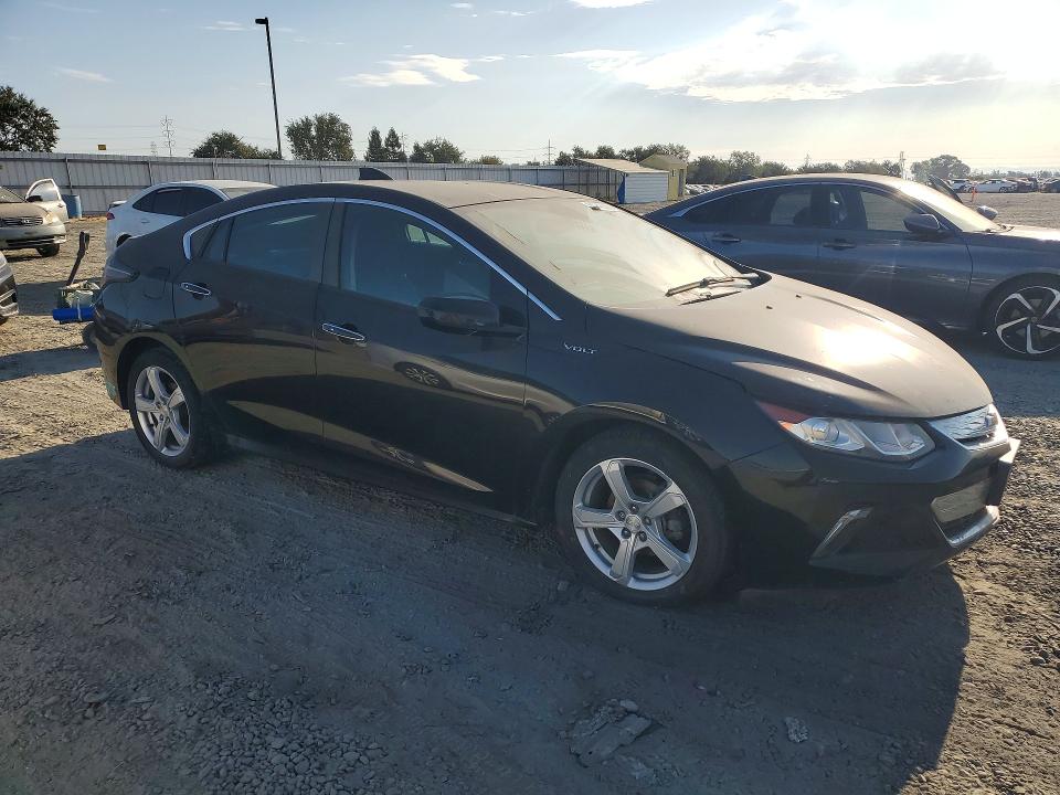 Photo 4 from auction – 2017 CHEVROLET VOLT with VIN 1G1RC6S5XHU103689