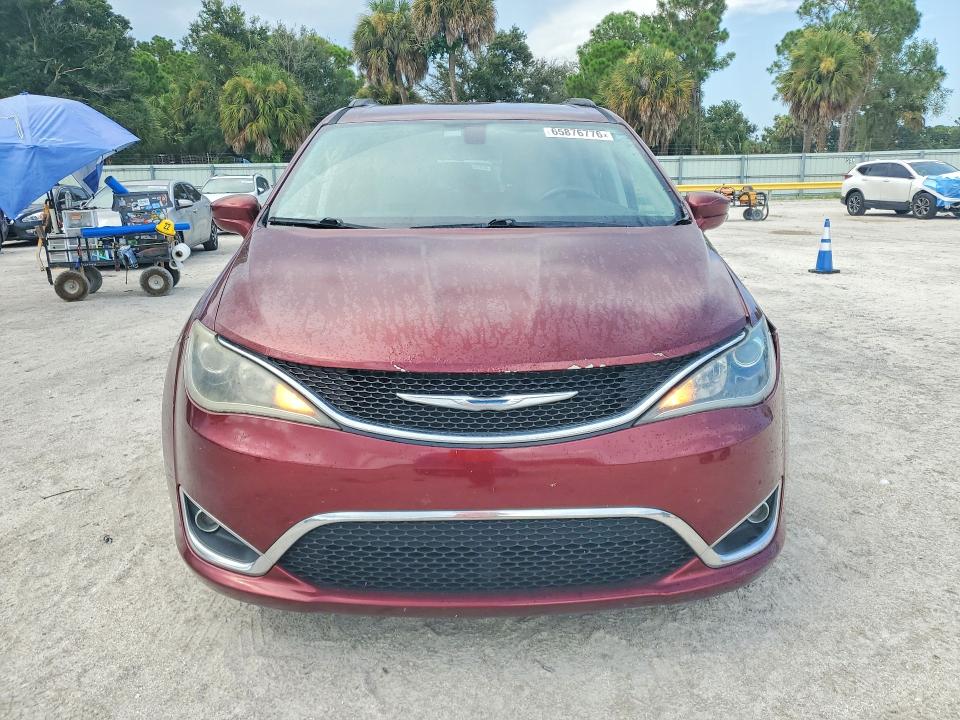 Photo 5 from auction – 2017 CHRYSLER PACIFICA with VIN 2C4RC1BG6HR534068