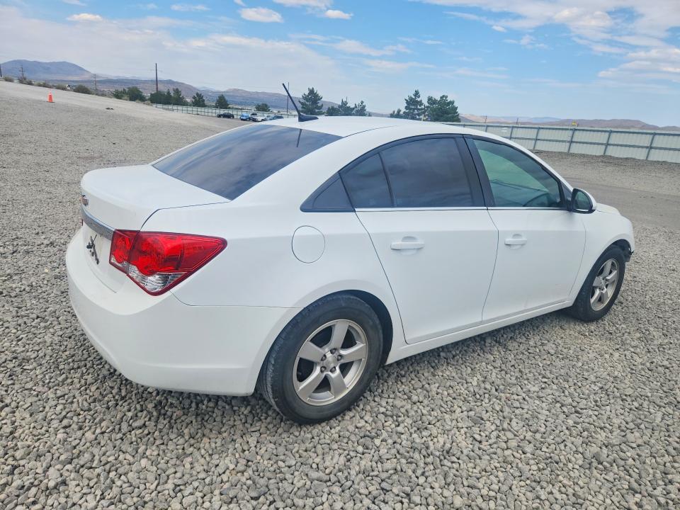 Photo 3 from auction – 2014 CHEVROLET CRUZE with VIN 1G1PC5SB0E7131857