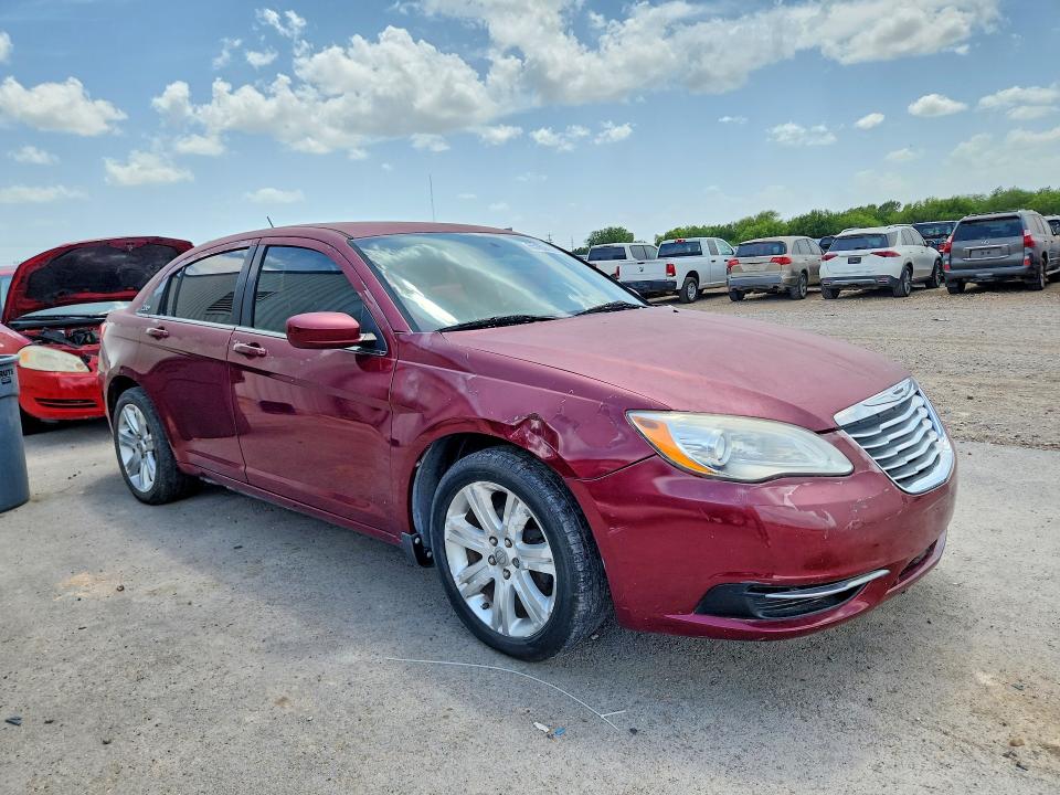 Photo 4 from auction – 2013 CHRYSLER 200 with VIN 1C3CCBAB8DN669422