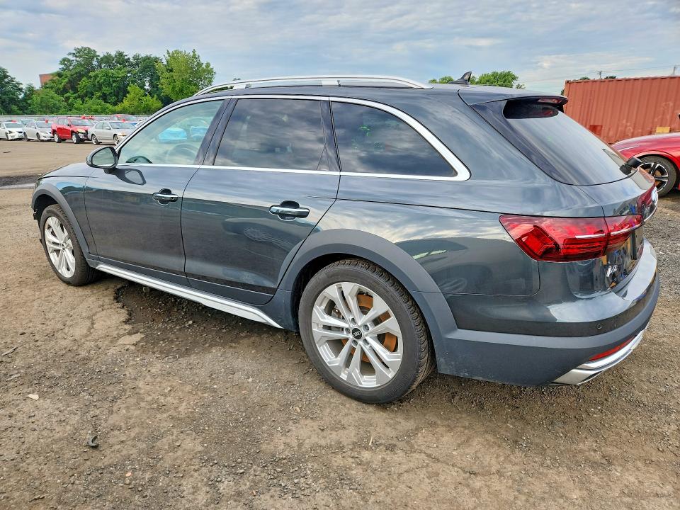 Photo 2 from auction – 2022 AUDI A4 ALLROAD with VIN WA18AAF44NA012258