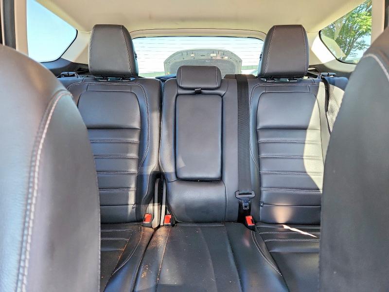 Photo 10 from auction – 2019 FORD ESCAPE with VIN 1FMCU9HD8KUA01157