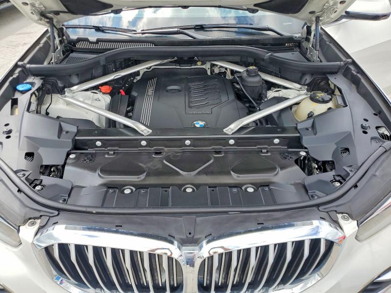 Photo 11 from auction – 2019 BMW X5 with VIN 5UXCR6C52KLK86379