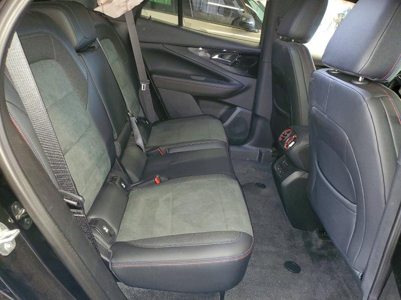 Photo 11 from auction – 2024 CHEVROLET BLAZER with VIN 3GNKDCRJ1RS116007