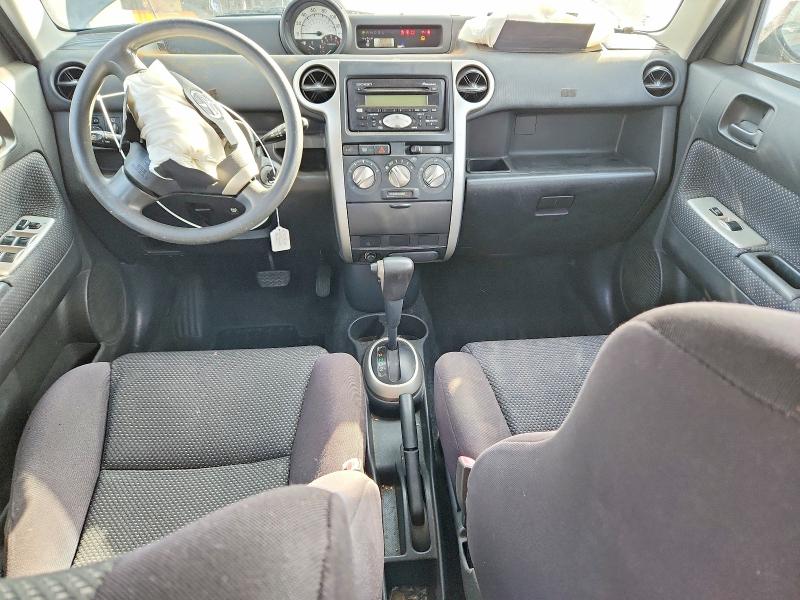 Photo 8 from auction – 2005 SCION XB with VIN JTLKT324450174652
