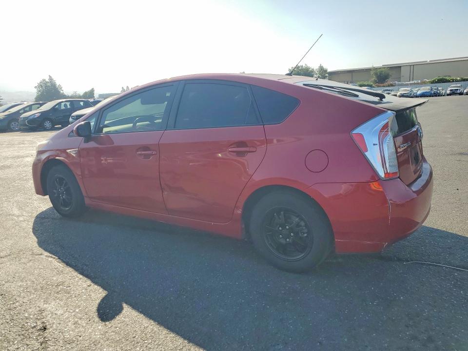 Photo 2 from auction – 2014 TOYOTA PRIUS with VIN JTDKN3DU2E0372133