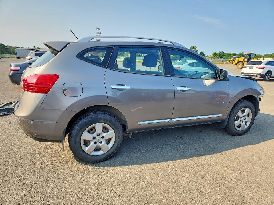 Photo 3 from auction – 2014 NISSAN ROGUE SELECT with VIN JN8AS5MV8EW717367