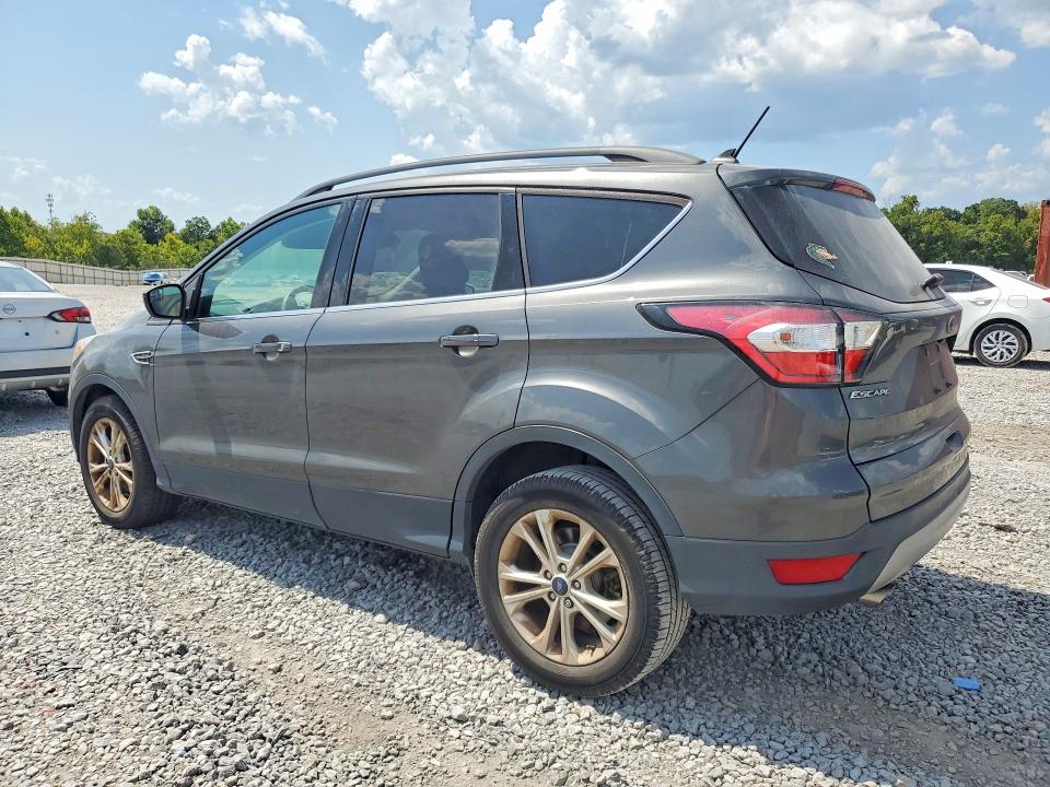 Photo 2 from auction – 2018 FORD ESCAPE with VIN 1FMCU0GD5JUB40321