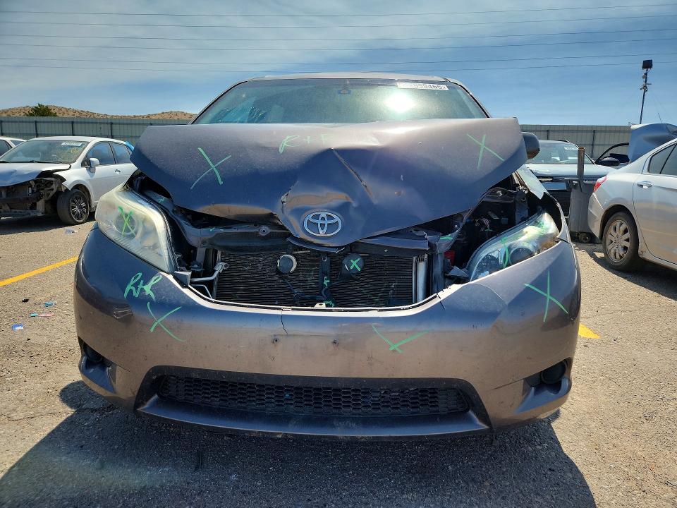 Photo 5 from auction – 2016 TOYOTA SIENNA with VIN 5TDKK3DC6GS727806