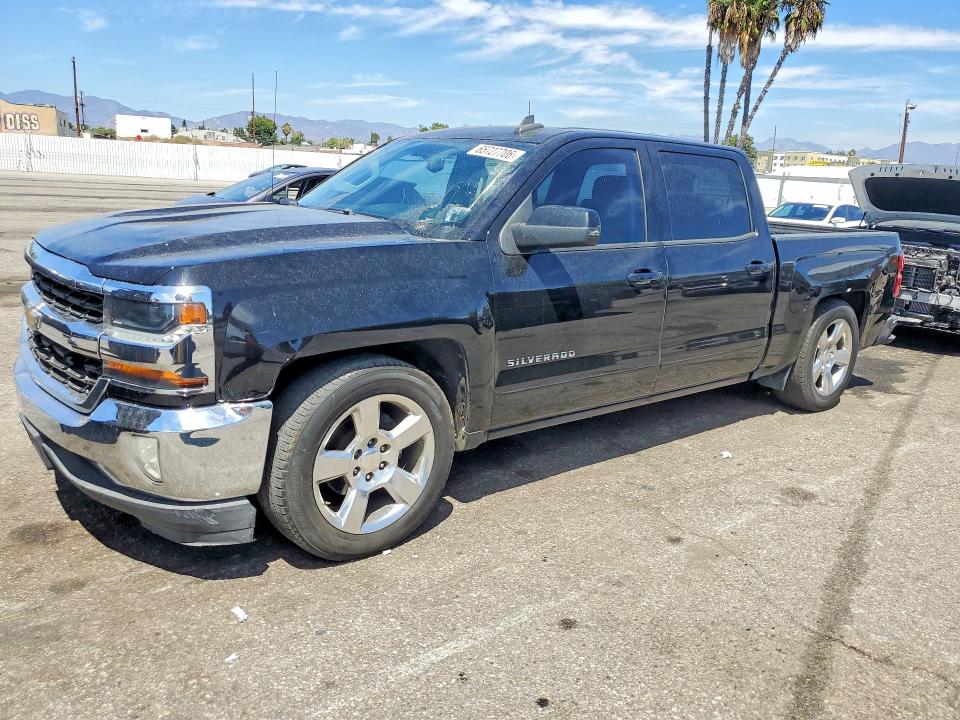 CHEVROLET SILVERADO 2017 with VIN 3GCPCREC2HG135811 - Photo from auction
