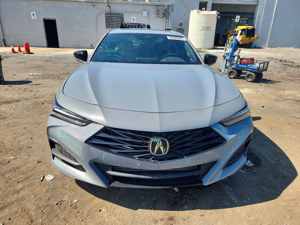 Photo 5 from auction – 2025 ACURA TLX with VIN 19UUB6F51SA000668