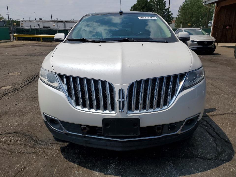 Photo 5 from auction – 2015 LINCOLN MKX with VIN 2LMDJ8JKXFBL25744