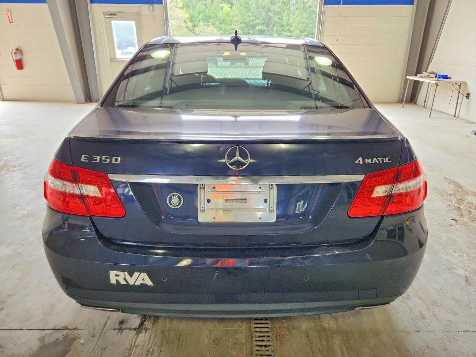 Photo 6 from auction – 2011 MERCEDES-BENZ E with VIN WDDHF8HB4BA375950