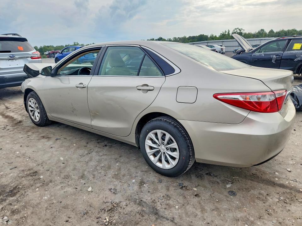 Photo 2 from auction – 2016 TOYOTA CAMRY with VIN 4T4BF1FK1GR558921
