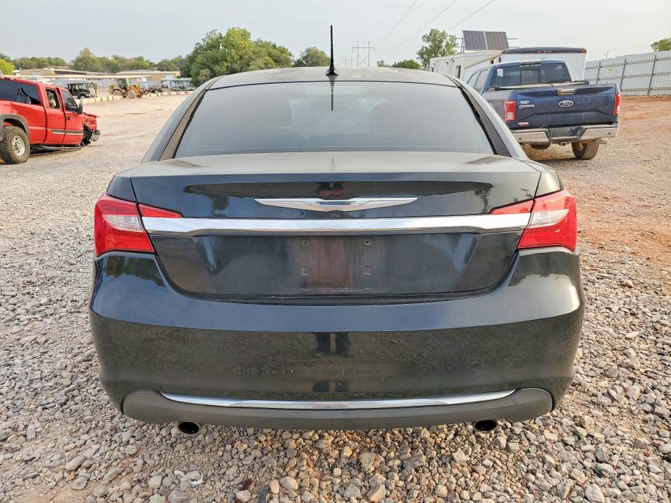 Zdjęcie 6 z aukcji – 2014 CHRYSLER 200 z VIN 1C3CCBAG7EN103698