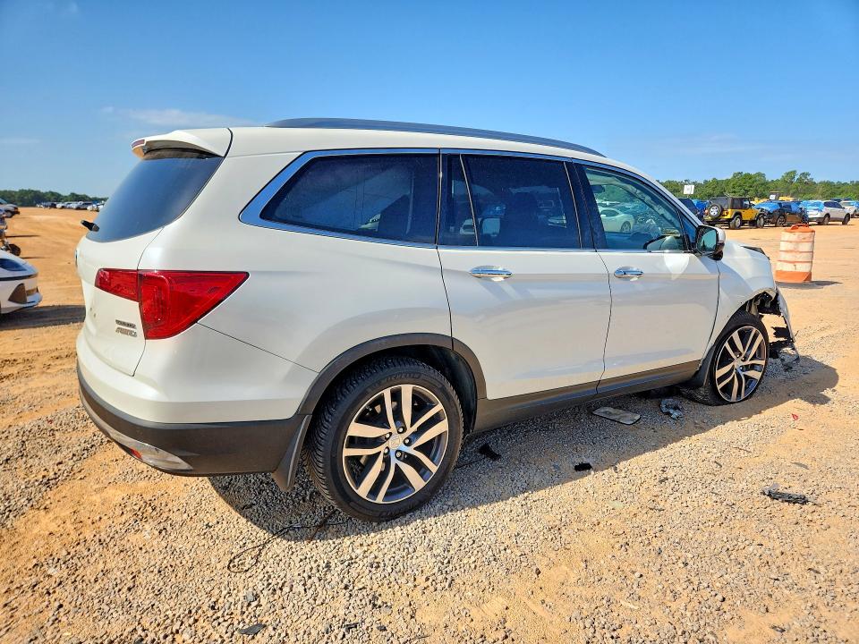 Photo 3 from auction – 2016 HONDA PILOT with VIN 5FNYF6H99GB120186