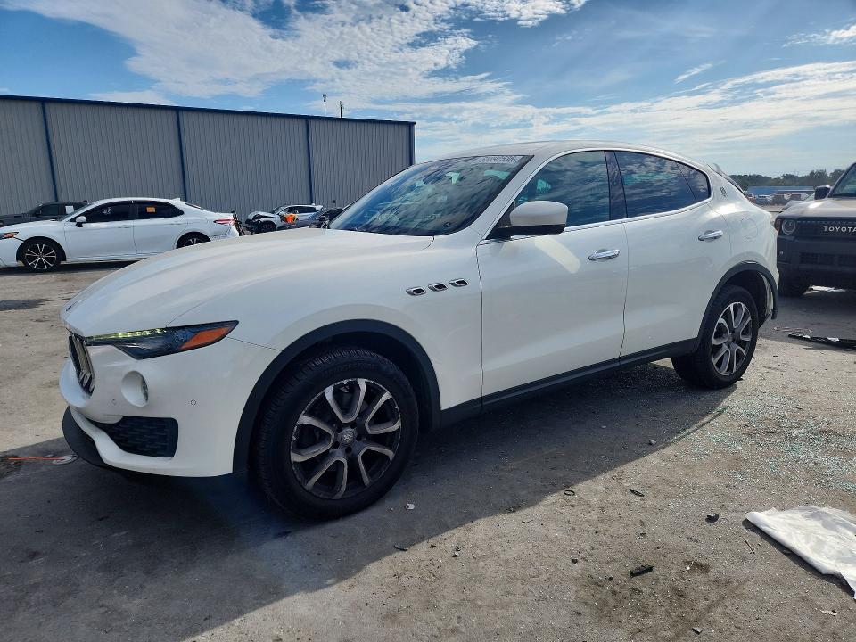 Photo 1 from auction – 2018 MASERATI LEVANTE with VIN ZN661XUA7JX297729