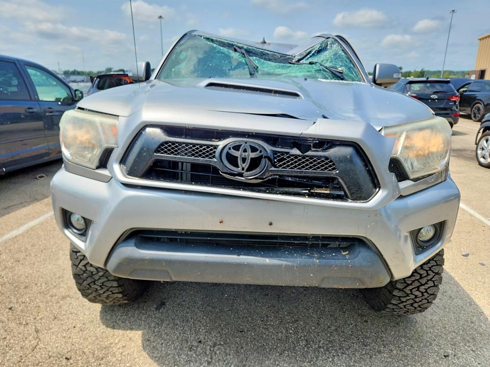 Photo 5 from auction – 2015 TOYOTA TACOMA with VIN 3TMLU4EN9FM191288