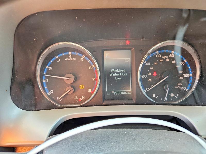 Photo 9 from auction – 2016 TOYOTA RAV4 with VIN 2T3WFREV9GW302071
